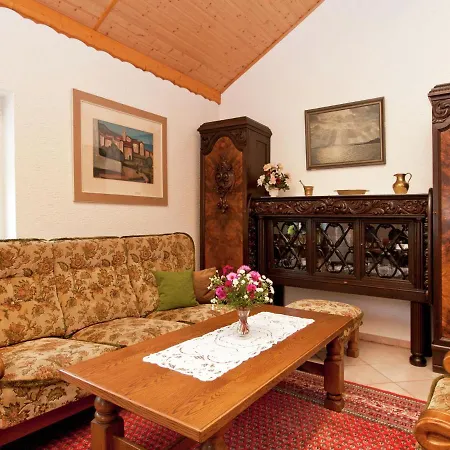 Holiday In Gees With Garden Terrace Gardenfurniture Bbq Vakantiehuis